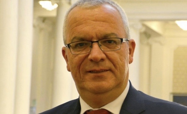 Николай Иванов е народен представител от ПГ на „БСП за