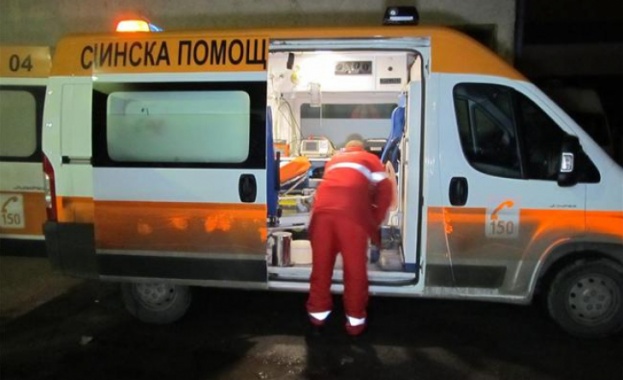 Десет от Спешна помощ в Русе под карантина, контактни са на заразена колежка 