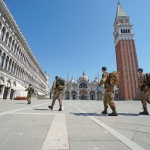 Кметът на Венеция: Искаме туристи!