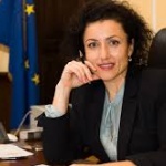 Десислава Танева: Заведенията спазват противоепидемичните мерки след отварянето