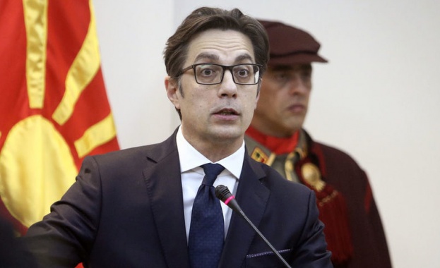 Македонският президент Стево Пендаровски предупреди че на страната му не