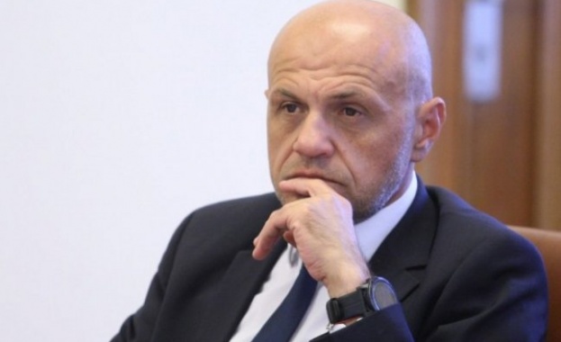 Томислав Дончев чува гласа на Борисов в част от записите, в друга - не Томислав Дончев чува гласа на Борисов в част от записите, в друга - не