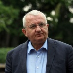 Доц. Драганов: Най-рано от следващата седмица работниците ще могат да ходят на почивка с ваучери