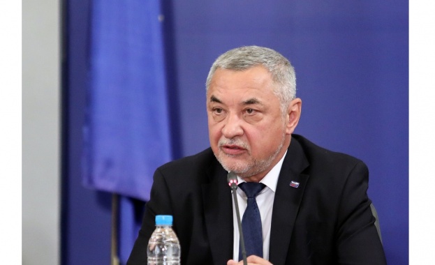 Ще бъде забранено присъствието на публика по стадионите на футболните