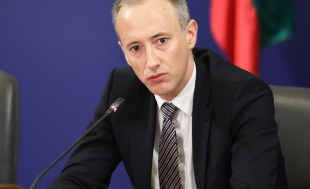 Министър Вълчев: Не се притеснявам от проверка на КПКОНПИ 