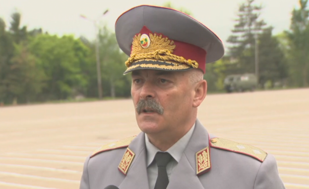 Ген.-майор Попов: Сухопътните войски са готови да оказват помощ в условията на пандемия
