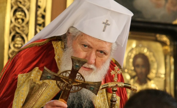 България празнува 67 години от края на изолацията ѝ от православния свят България празнува 67 години от края на изолацията ѝ от православния свят