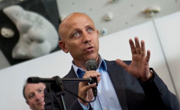 Бизнесменът Ивайло Пенчев който вчера претърпя авиоинцидент с частния си