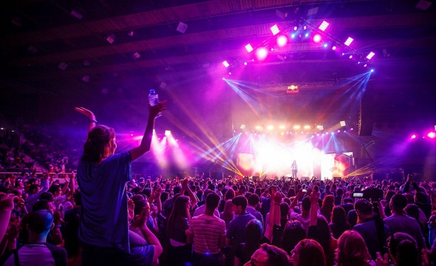 Дори и след разхлабването на наложените превантивни мерки срещу разпространението