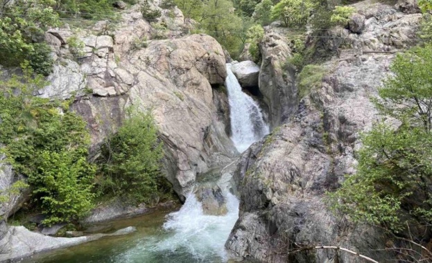 След 8 дни: Откриха тялото на 21-годишния мъж, изчезнал до водопад в Карлово 