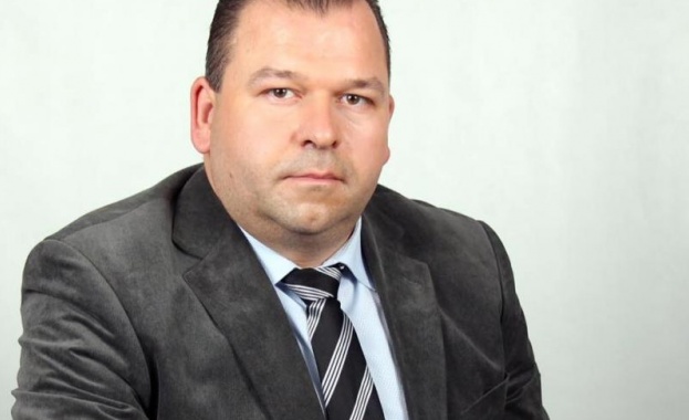 Николай Велчев, БСП: 9 май беше удобна възможност десните политическите проекти да захранят касите си за предстоящите