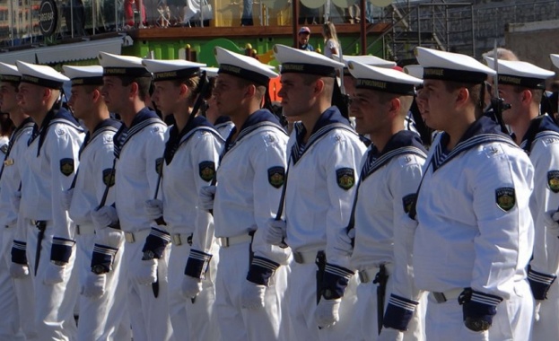 Възобновява се конкурсът за матроси войници във формированията на Военноморските