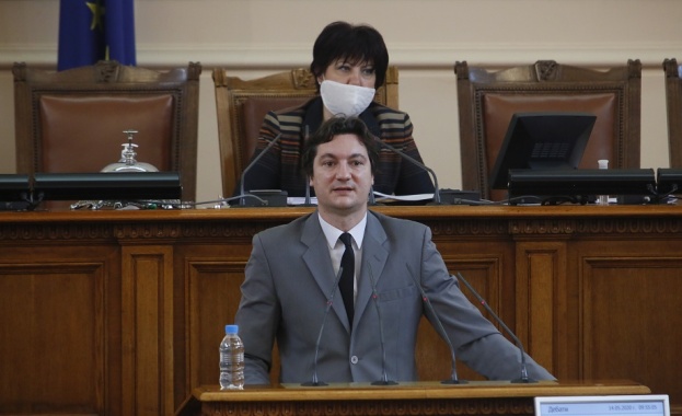 Със започването на нормалната работа на парламента се върнахме към