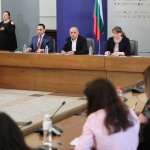 ОТ ДНЕС: 60 дни неплатен отпуск ще се признават за стаж