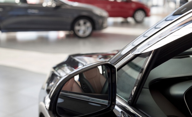 Спад на продажбата на нови коли заради кризата с коронавируса