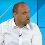 Тити Папазов:  Няма по-подходящ от Наско Сираков за „Левски“