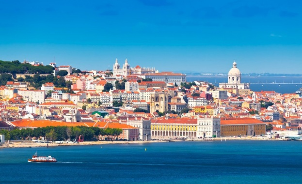 От 6 юни плажовете в Португалия ще работят отново обяви