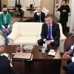 Д-р Борисов лекува народа по-добре от д-р Мангъров 