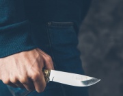 Възрастен мъж рани с нож по-млад при междусъседска свада в село до Карлово