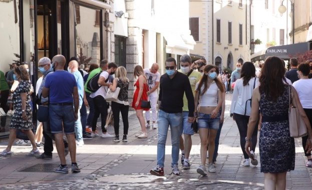 Италия планира да изпрати около 60 000 доброволци по улиците