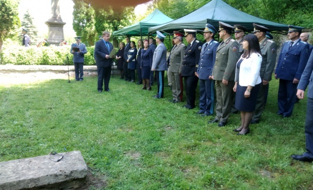 ВВВУ „Георги Бенковски“ отбеляза патронния си празник