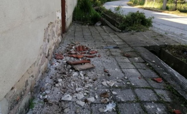 Шофьорката която помете на тротоар в пазарджишкото село Дебръщица четири