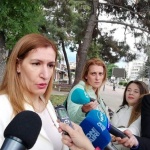 Министър Ангелкова в Слънчев бряг: На 17 плажа чадърите и шезлонгите ще са безплатни