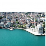 Водите на пролива Босфора придобиха тюркоазен цвят 