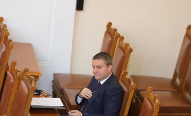 Министър Горанов е бил разпитван по делото срещу Васил Божков 