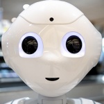 Роботът Джарвис куратор на арт биеналето в Букурещ