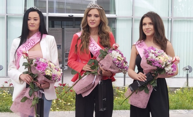 18 годишната Мария Петрова е новата Царица Роза на Казанлък Всяка