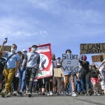 Бюджетна парализа в САЩ на фона на масови протести срещу имиграционните служби