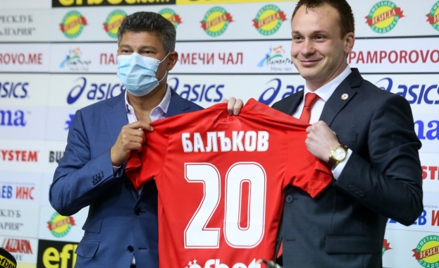 ЦСКА 1948 представи новия си треньор Красимир Балъков За окончателното