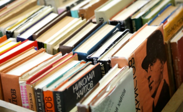 Втори шанс за книги които са ненужни предоставя собственичката на