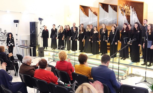 Академичният хор на АМТИИ с награда от Ниш, участва и в онлайн концерт в Русия