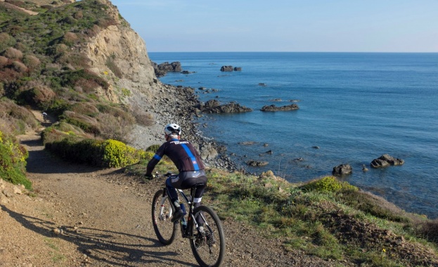 Преди обяд ще бъде предимно слънчево следобед ще се развива