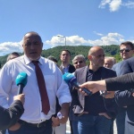 Внимание! Внимание! Говори флагманът! 