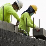 Великобритания търси строителни работници