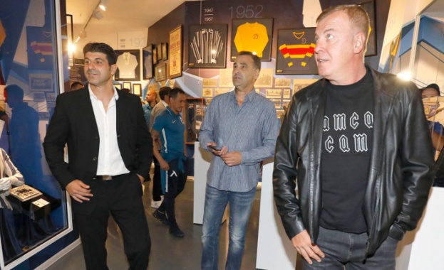 Притежателят на мажоритарния пакет акции на Левски Наско Сираков