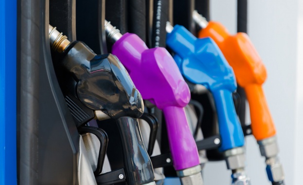 Експерт: Цената на бензина може да достигне и 3 лева