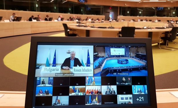 Министърът на транспорта информационните технологии и съобщенията Росен Желязков представи