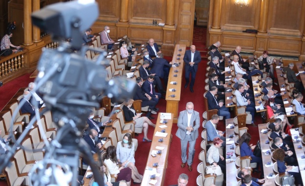 Народното събрание ще гласува окончателно промените в Закона за данък