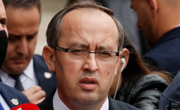 Прищина настоява сръбските власти да спрат кампанията срещу признаването на