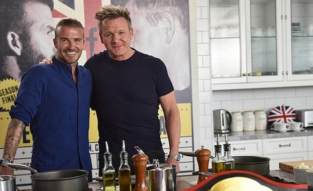 Дейвид Бекъм води преговори за собствено кулинарно шоу с Би