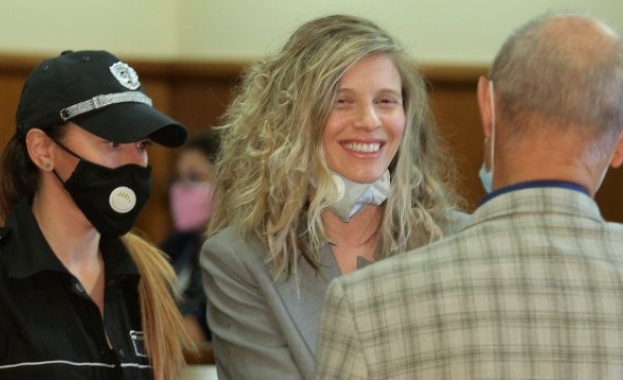 Певицата ЛиЛана вече ще може да напуска дома си но