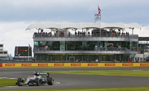 Етапите от Формула 1 в Азербайджан Сингапур и Япония няма