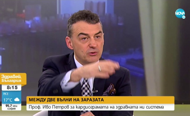 Проф. Иво Петров: Вирусът се задържа във фините прахови частици