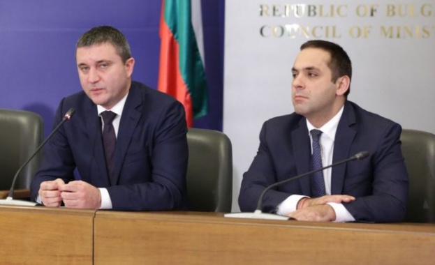 Държавата придобива 19% от капитала на ПИБ срещу 140 млн. лв. Държавата придобива 19% от капитала на ПИБ срещу 140 млн. лв.