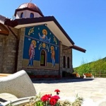 Митрополит Николай освещава нова църква в село Брезе 