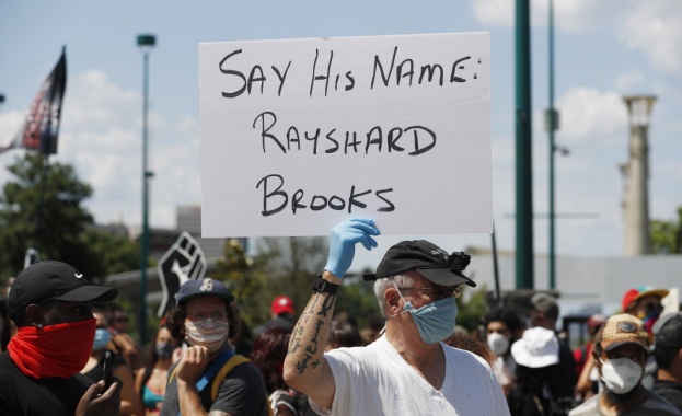 В САЩ нов случай на починал след арест афроамериканец доведе